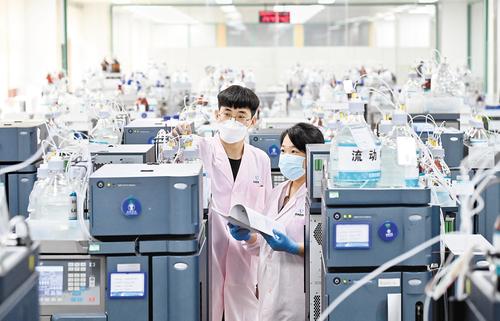 石家莊亦呈醫藥科技有限公司軟袋輸液生産線(xiàn)日産能何以全球領先 用創新的思路創新